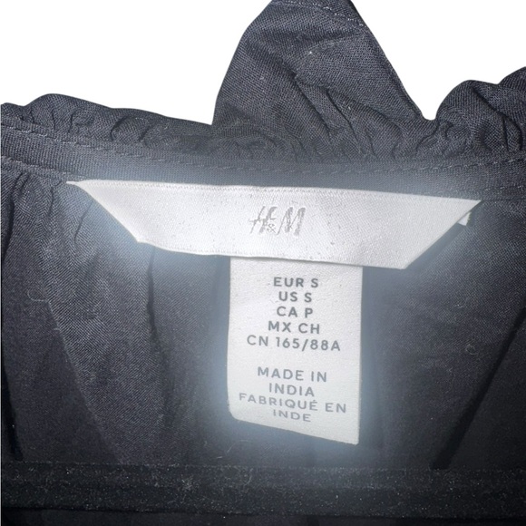 H&M Ruffle Top NWOT - Picture 5 of 8